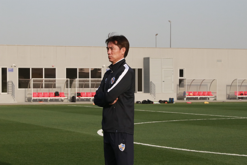 Ulsan Hyundai head coach Hong Myungbo looks on during a training session