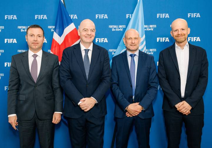 FIFA President Gianni Infantino meets Football Association of Iceland (KSÍ) President Thorvaldur Örlygsson at FIFA Paris Office