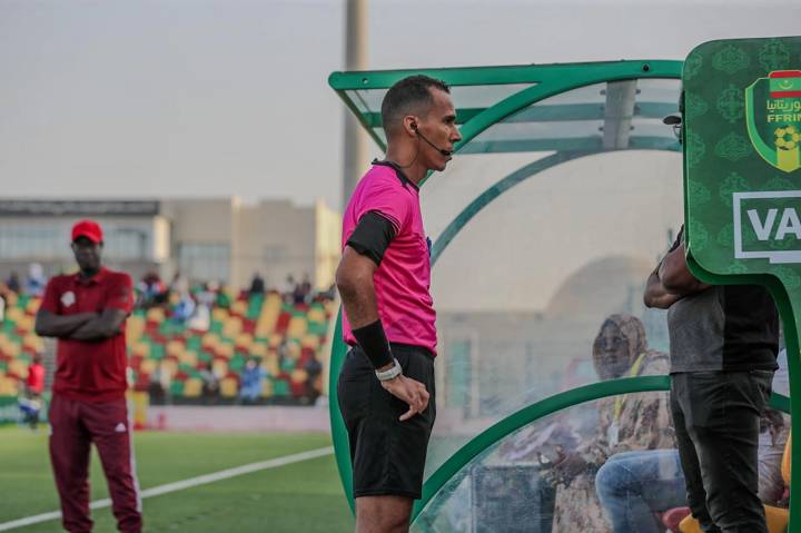 NOUAKCHOTT, MAURITANIA - SEPTEMBER 14: VAR is implemented during the Super D1 match between AS Garde and FC KSAR at Cheikha Boidiya Stadium on September 14, 2024 in Nouakchott, Mauritania. (Photo courtesy of Mauritanian Football Federation)