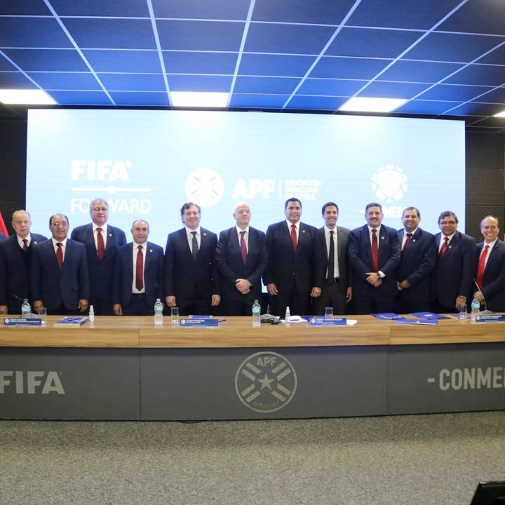 YPANE, PARAGUAY - OCTOBER 11: Executive Council members pose for a group photo with National Secretariat of Sports Minister Diego Galeano, FIFA President Gianni Infantino, Paraguayan Football Association President Robert Harrison and CONMEBOL President Alejandro Dominguez during the APF Ordinary Executive Council meeting Conon October11, 2022 in Ypané, Paraguay. (Photo by Asociación Paraguaya de Fútbol)