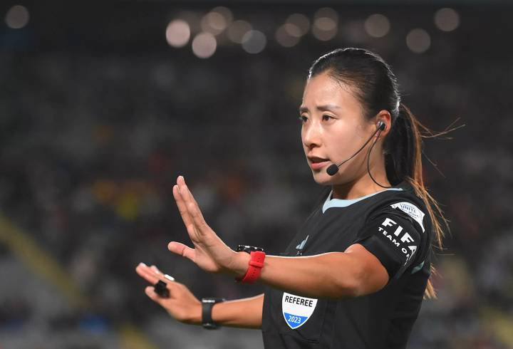 Referee Oh-Hyeon Jeong 