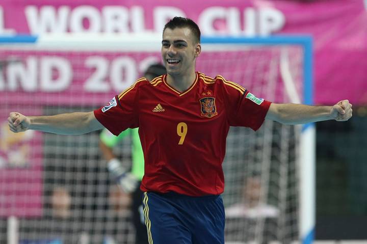 Lozano #9 of Spain celebrates scoring a goal against Russia during the FIFA Futsal World Cup, Quarter-Final match