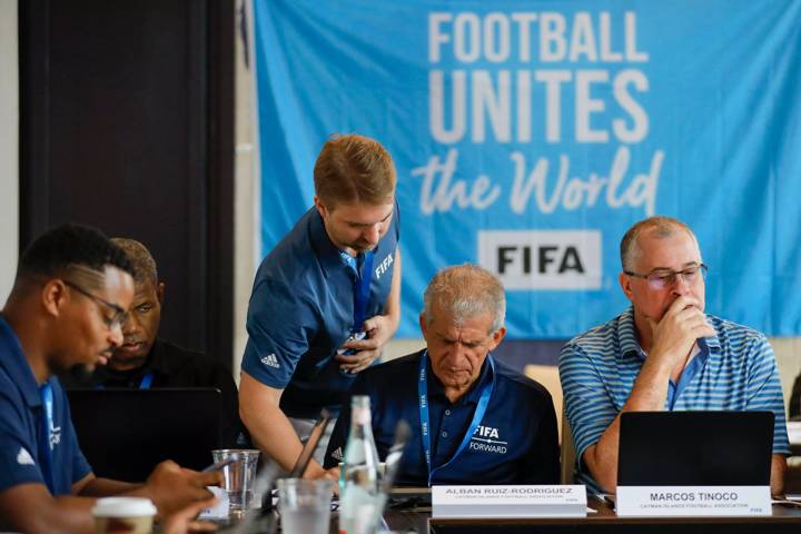 Hans Thies of FIFA Connect Programme & Connect ID & Connect CMS works with representatives of member associations 