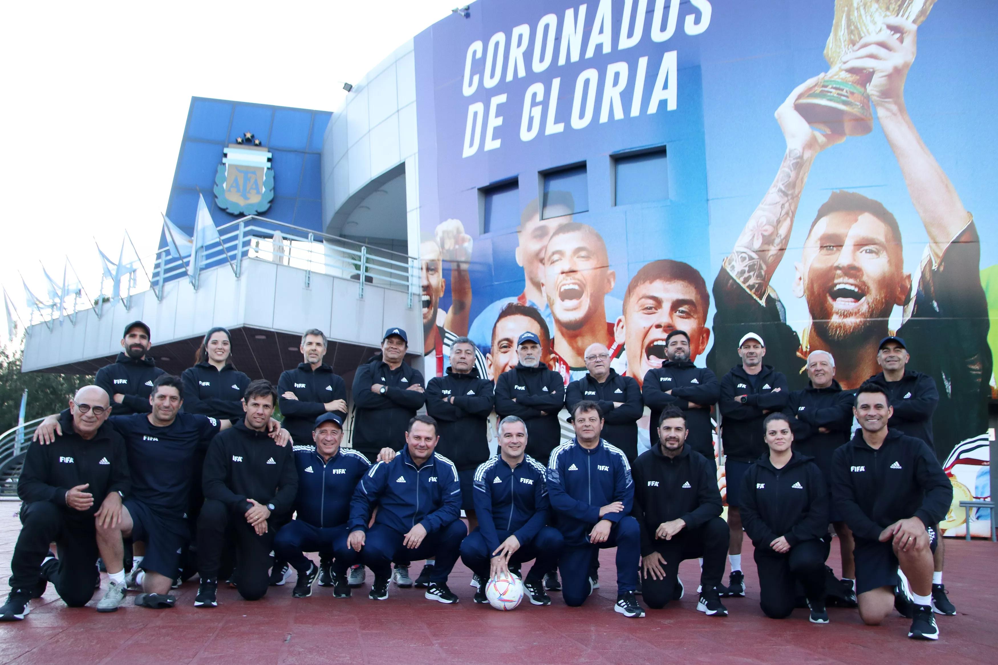 Lionel Scaloni en el Curso FIFA/Conmebol para Formadores de Entrenadores en Argentina