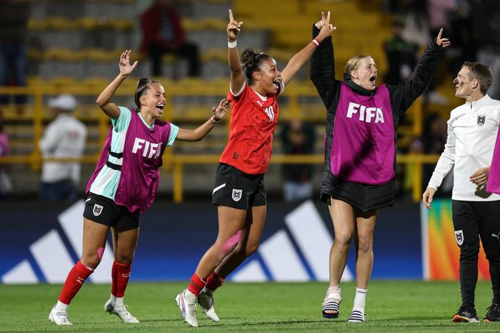 Players of Austria celebrates after winning the FIFA U-20 Women's World Cup Colombia 2024 match between Ghana 