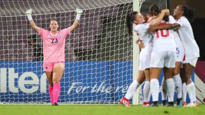 Olivia McDaniel of Philippines celebrates