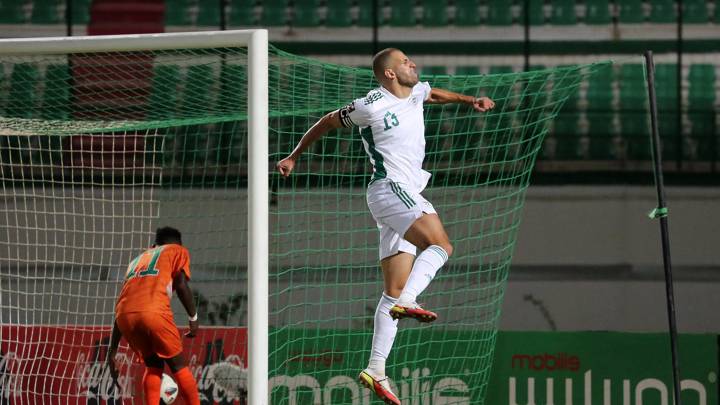 Islam Slimani celebrates