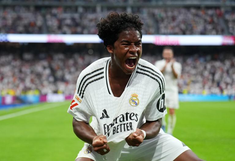 MADRID, SPAIN - AUGUST 25: Endrick of Real Madrid celebrates scoring his team's third goal during the La Liga match between Real Madrid CF and Real Valladolid CF at Estadio Santiago Bernabeu on August 25, 2024 in Madrid, Spain. (Photo by Angel Martinez/Getty Images)