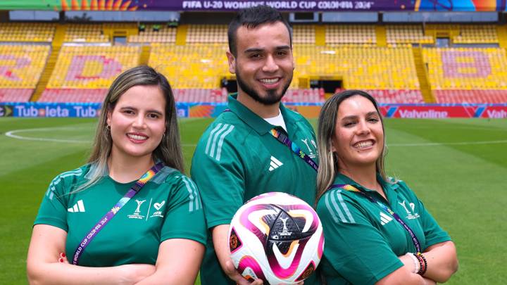 BOGOTA, COLOMBIA - SEPTEMBER 03: Karen, Miguel and Paola Romero Chavez pose with the official match ball prior to the FIFA U-20 Women's World Cup Colombia 2024 match between Mexico and Australia at Estadio El Campin on September 03, 2024 in Bogota, Colombia.  (Photo by Buda Mendes - FIFA/FIFA via Getty Images)