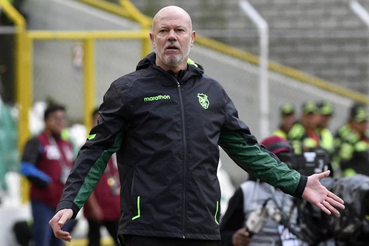 Bolivia's Brazilian coach Antonio Zago gestures during the 2026 FIFA World Cup South American qualifiers