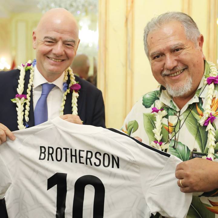 PAPEETE, TAHITI - JULY 17: FIFA President Gianni Infantino presents a jersey to President of French Polynesia Moetai Brotherson during a meeting with President of French Polynesia Moetai Brotherson as part of his visit to Tahiti on July 17, 2023 in Papeete, Tahiti. (Photo by Simoné Forges Davanzati/FTF)