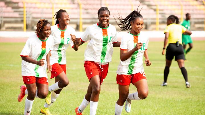 Burkina Faso celebrate a goal during the 2022 Womens Africa Cup of Nations qualifying football match between Burkina Faso and Guinea-Bissau at the Charles de Gaulle Stadium in Porto-Novo, Benin on 23 February 2