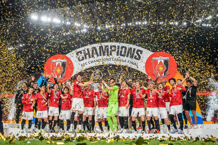 Urawa Red Diamonds celebrate winning the AFC Champions League