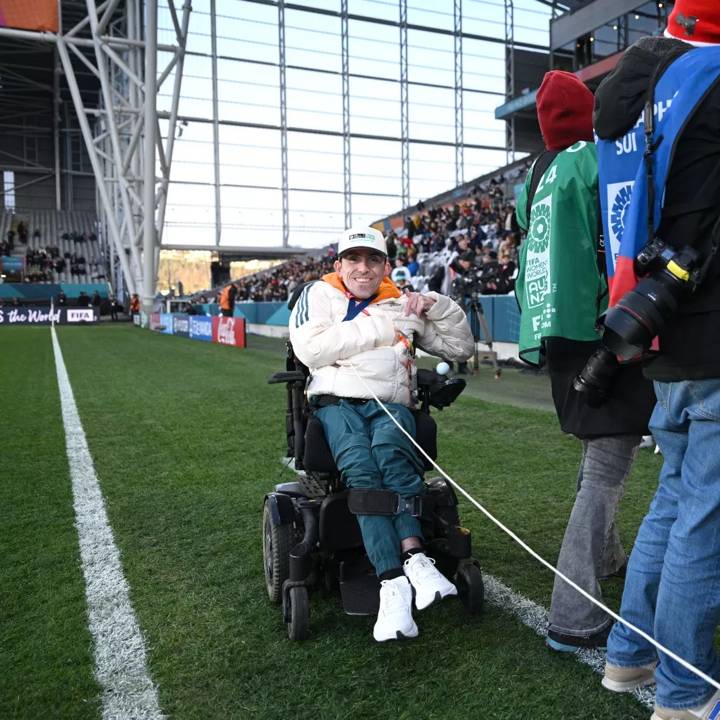 Josh Perry, Media Ops volunteer in Dunedin/Ōtepoti overseeing the photographers