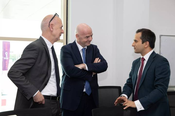 German Football Association (DFB) President Bernd Neuendorf, FIFA President Gianni Infantino and German Parliamentary Secretary Mahmut Özdemir