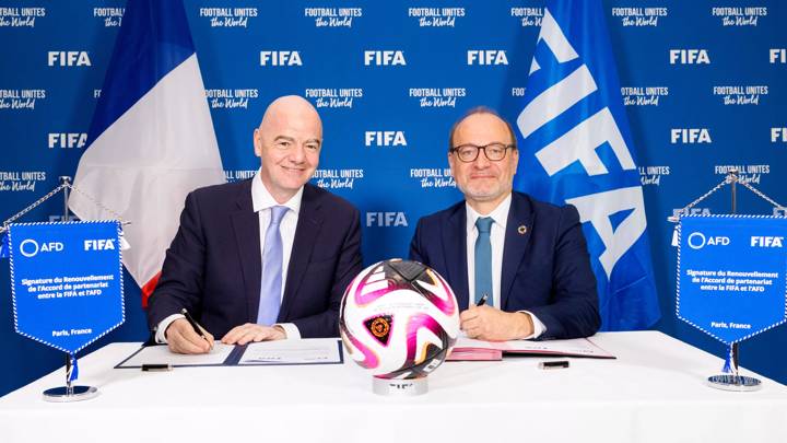 PARIS, FRANCE - APRIL 24: FIFA President Gianni Infantino and AFD Chief Executive Officer Rémy Rioux during the Signing of the Renewal of the Memorandum of Understanding between FIFA and AFD on April 24, 2024 in Paris, France. (Photo by Philippe Barbosa/FIFA)