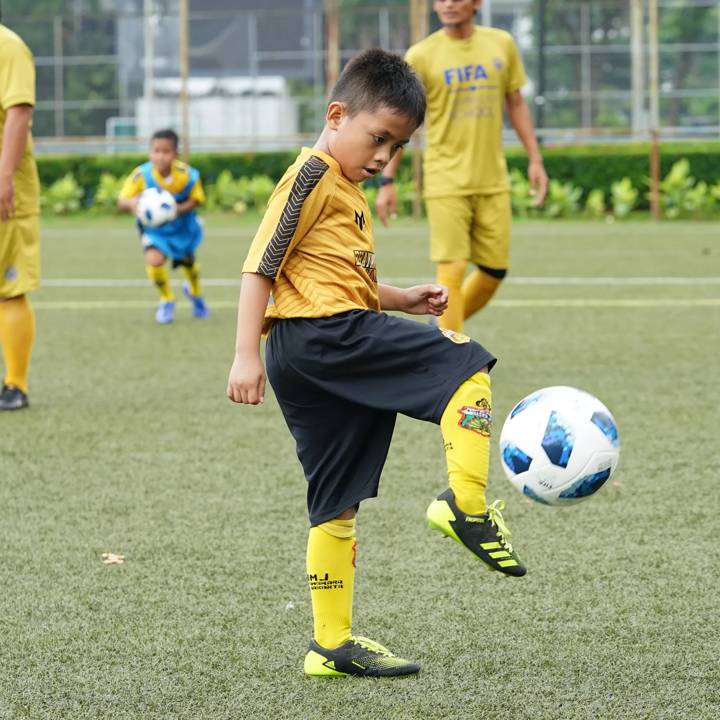 FIFA football for schools (9)