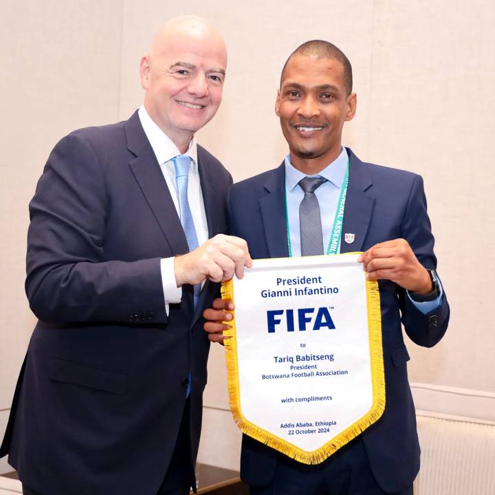 ADDIS ABABA, ETHIOPIA - OCTOBER 22: FIFA President Gianni Infantino meets with Botswana Football Association President Tariq Babitseng after the 46th CAF Ordinary General Assembly on October 22, 2024 in Addis Ababa, Ethiopia. (Photo by Ephrem Feleke Birhane/FIFA)