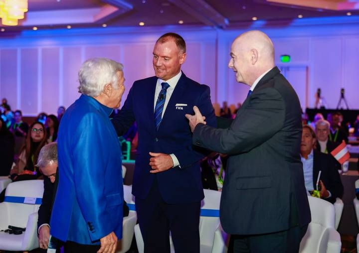  FIFA President Gianni Infantino (R) with Patriots and New England Revolution owner Robert Kraft and FIFA Director of Medical Andrew Massey (C) during the FIFA Medical Conference 2024