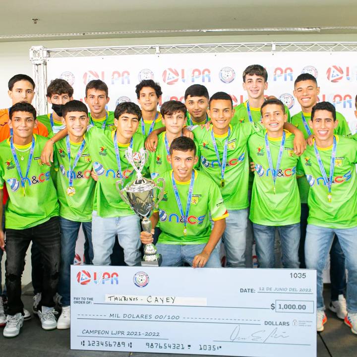 Winners of the Puerto Rico Youth League awarded. (Photo courtesy of FPF)