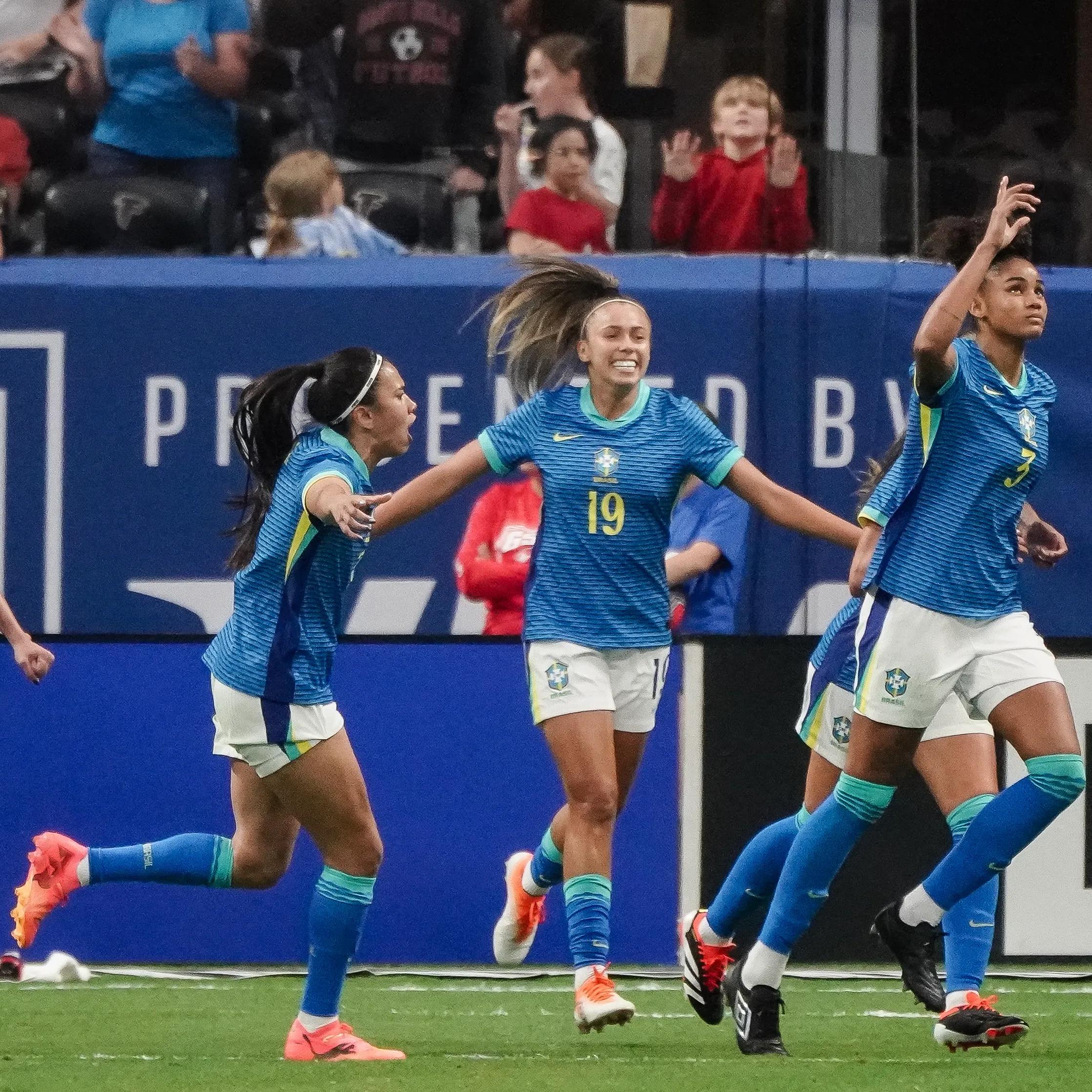 Canadá x Brasil: onde assistir, horário e escalações pela semifinal da She  Believes Cup < No Ataque