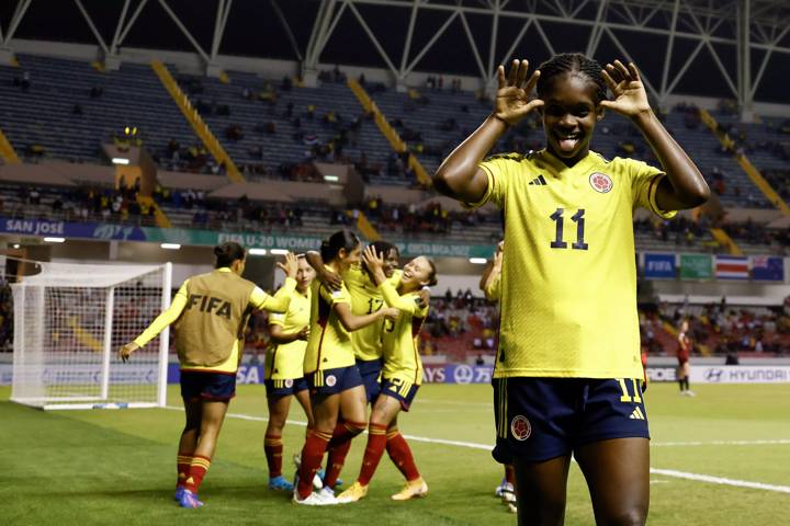 Linda Caicedo (COL) celebrating a goal 2