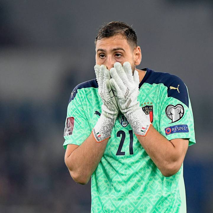  12th November 2021 Stadio Olimpico, Rome, Italy World Cup 2022 Qualification football, Italy versus Switzerland: Gianluigi Donnarumma of Italy PUBLICATIONxNOTxINxUK ActionPlus12339084 AllShotLive