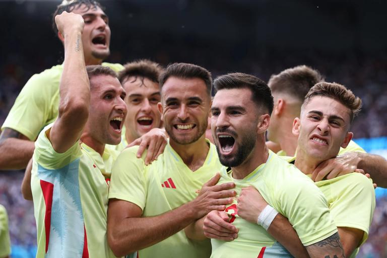 Spain react to winning gold Men's Olympic Football Tournament París 2024