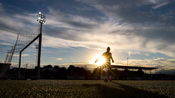 VINOVO, ITALY - AUGUST 21: Pauline Peyraud-Magnin of Juventus is silhouetted during the warm up prior to the UEFA Women's Champions League, CP Group 6 Final between Juventus and Qiryat Gat at Juventus Center Vinovo on August 21, 2022 in Vinovo, Italy. (Photo by Jonathan Moscrop/Getty Images )