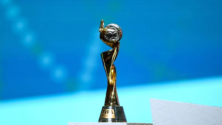 AUCKLAND, NEW ZEALAND - OCTOBER 22: The FIFA Women's World Cup Winner's Trophy during the FIFA Women's World Cup 2023 Final Draw at the Aotea Centre on October 22, 2022 in Auckland, New Zealand. (Photo by Stephen McCarthy -  FIFA/FIFA via Getty Images)