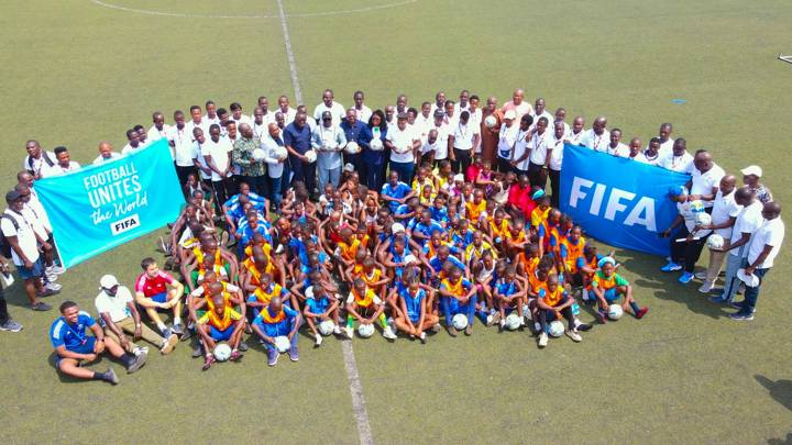 MAKENI, SIERRA LEONE - FEBRUARY 7: FIFA Football for Schools capacity building workshop and launch event on February 7, 2024 in Makeni, Sierra Leone. (Photo by Ishmael Roland Kamara/FIFA)