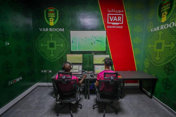 NOUAKCHOTT, MAURITANIA - SEPTEMBER 14: VAR is implemented during the Super D1 match between AS Garde and FC KSAR at Cheikha Boidiya Stadium on September 14, 2024 in Nouakchott, Mauritania. (Photo courtesy of Mauritanian Football Federation)