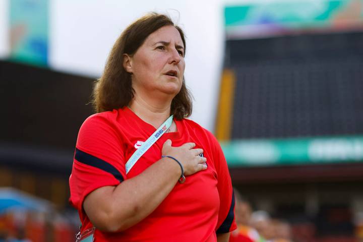 Head Coach, Tracey Kevins of USA line up for the anthem prior to the FIFA U-20 Women's World Cup Costa Rica 2022 group D match