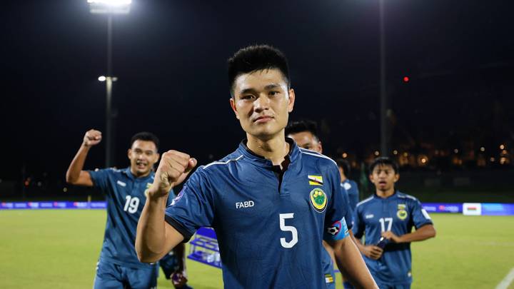 JEDDAH, SAUDI ARABIA - MARCH 26: Muhammad Nurikhwan Bin Othman of Brunei Darussalam celebrates after the team's victory during the FIFA Series 2024 Saudi Arabia match between Vanuatu and Brunei Darussalam at King Abdullah Sports City on March 26, 2024 in Jeddah, Saudi Arabia. (Photo by Yasser Bakhsh - FIFA/FIFA via Getty Images)