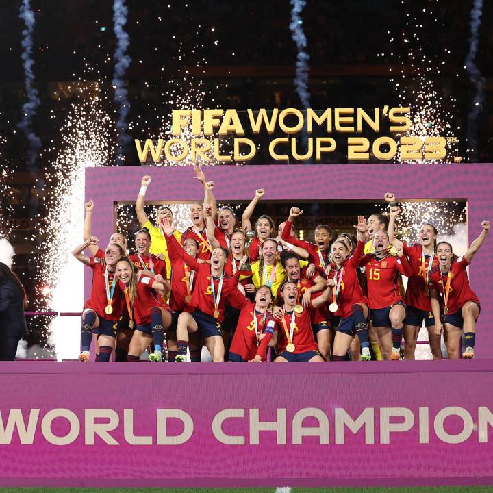 SYDNEY, AUSTRALIA - AUGUST 20: Ivana Andres of Spain lifts the FIFA Women's World Cup Trophy following victory in  the FIFA Women's World Cup Australia & New Zealand 2023 Final match between Spain and England at Stadium Australia on August 20, 2023 in Sydney, Australia. (Photo by Elsa - FIFA/FIFA via Getty Images)