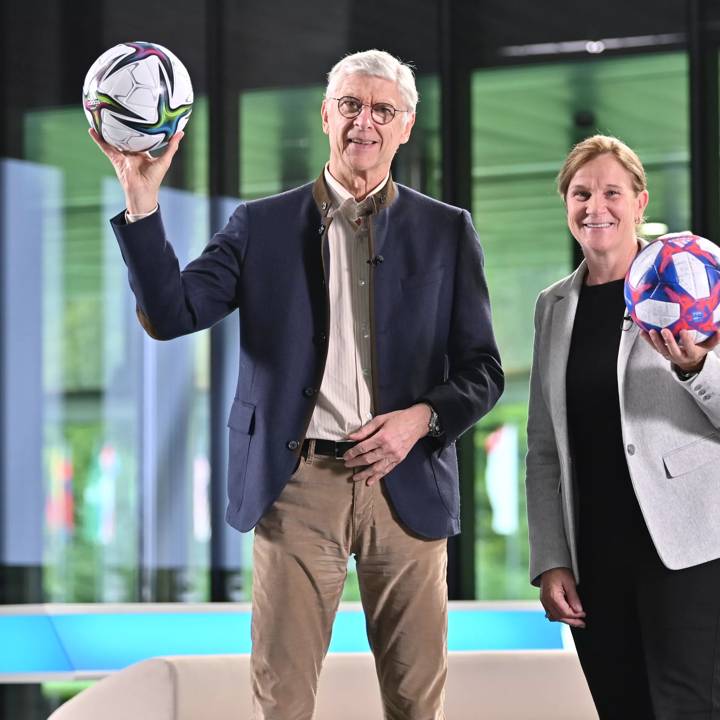 ZURICH, SWITZERLAND - SEPTEMBER 29: FIFA Chief of Global Football Development Arsene Wenger and FIFA Women’s Technical Advisory Group Lead Jill Ellis pose for a portrait photo at the FIFA, the House of Football on September 29, 2021 in Zurich, Switzerland. (Photo by Harold Cunningham/FIFA)