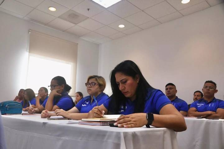 Women's football seminar in Honduras