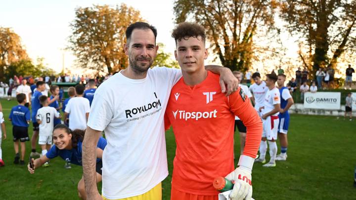 Goalkeeping Kukučkas achieve rare feat