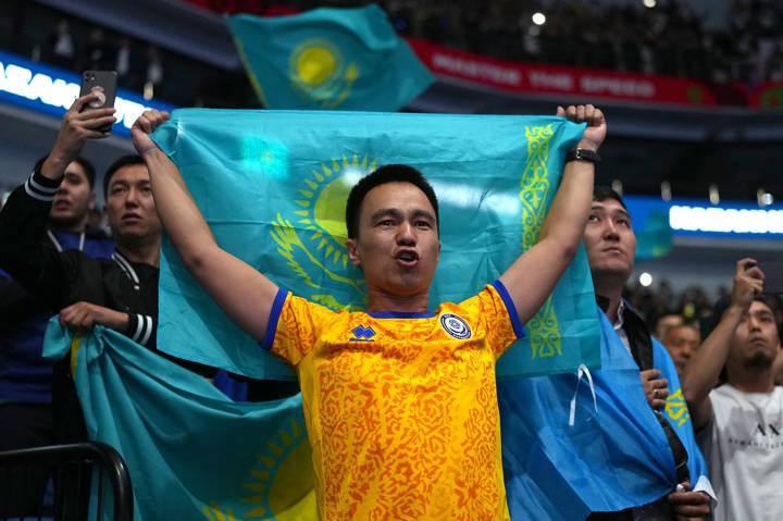 TASHKENT, UZBEKISTAN - SEPTEMBER 30: Fans of Kazakhstan are seen during the FIFA Futsal World Cup Uzbekistan 2024 match between Kazakhstan and Argentina at Humo Arena on September 30, 2024 in Tashkent, Uzbekistan. (Photo by Alex Caparros - FIFA/FIFA via Getty Images)