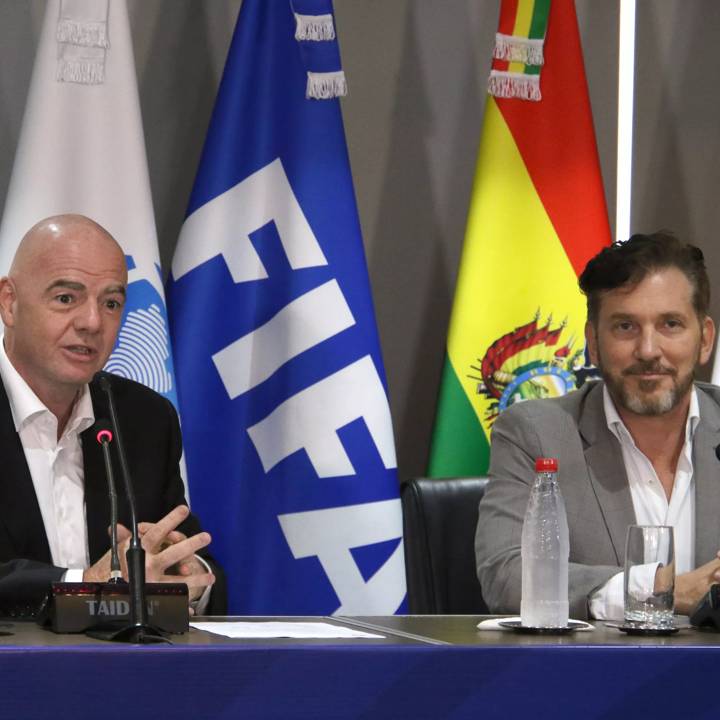 LUQUE, PARAGUAY - MARCH 30: FIFA President Gianni Infantino speaks next to CONMEBOL President Alejandro Dominguez during a meeting ahead of the opening of the 76th CONMEBOL Ordinary Congress on March 30, 2023 in Luque, Paraguay. (Photo by Christian Alvarenga/Getty Images)