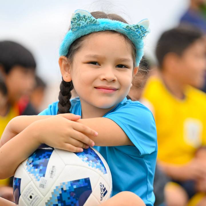 SAN JOSE, COSTA RICA - AUGUST 12: A view of children during Football for Schools aside the FIFA U-20 Women's World Cup 2022 on August 12, 2022 in San Jose, Costa Rica. (Photo by Harold Cunningham/FIFA)