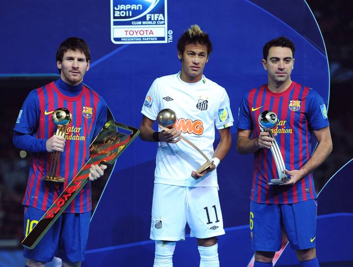 Lionel Messi, Neymar and Xavi with their awards at Japan 2011