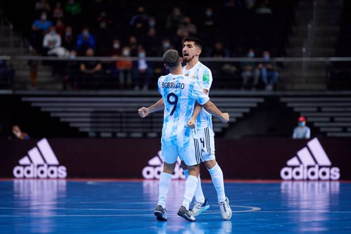 Cristian Borruto and Lucas Bolo Alemany of Argentina celebrate 