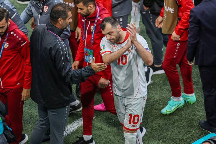 AMSTERDAM - Goran Pandev of North Macedonia thanks the crowd during the UEFA EURO, EM, Europameisterschaft,Fussball 202