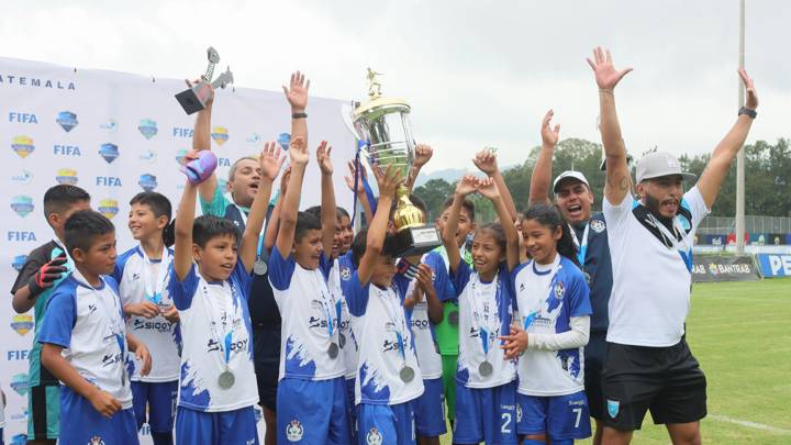 GUATEMALA - SEPTEMBER 7: A view of the action during the U-12 Mixed 7-a-side National Youth Tournament on September 7, 2024 in Guatemala. (Photo courtesy of FEDEFUT)