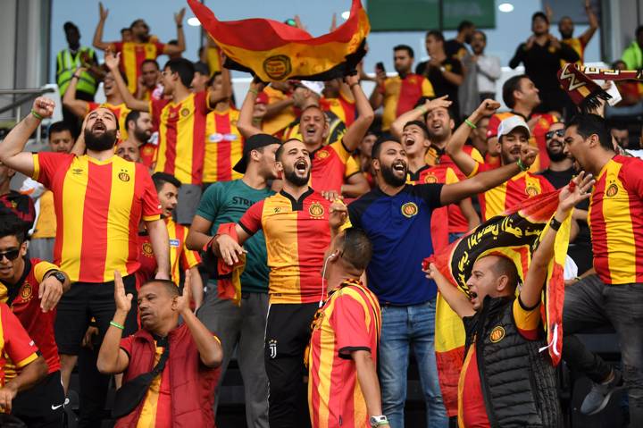 Fans of Esperance Sportive de Tunis show their support 