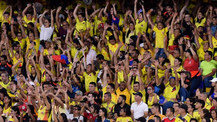 CALI, COLOMBIA - SEPTEMBER 11: Fans of Colombia cheer during the FIFA U-20 Women's World Cup Colombia 2024 Round Of 16 match between Colombia and Korea Republic at Estadio Pascual Guerrero on September 11, 2024 in Cali, Colombia.  (Photo by Gabriel Aponte - FIFA/FIFA via Getty Images)