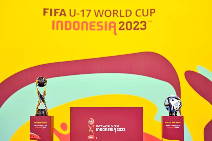 A general view of the FIFA U-17 World Cup 2023 Indonesia Winner's Trophy and Official Match Ball