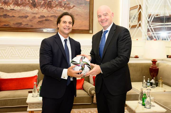 President of Uruguay Luis Lacalle Pou meetiing with FIFA President Gianni Infantino