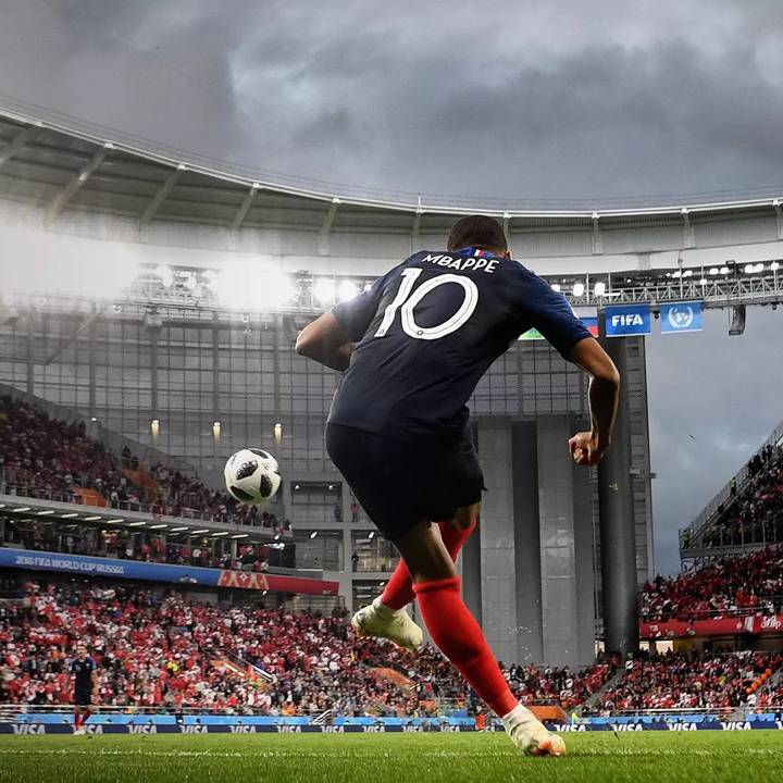 Kylian Mbappe kicks the ball against Peru at the 2018 FIFA World Cup